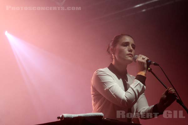 JESSIE WARE - 2012-02-25 - PARIS - Point Ephemere - 